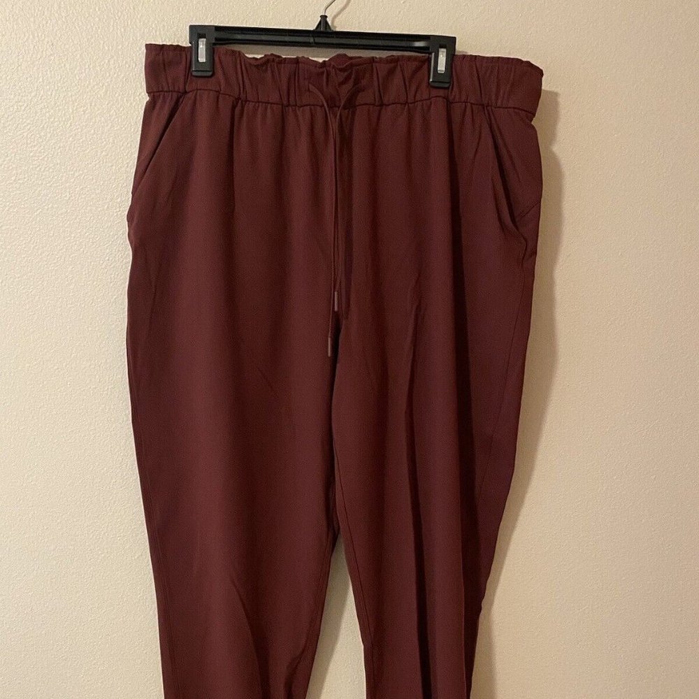 Lululemon Stretch High Rise Jogger Full Length Red Merlot 14